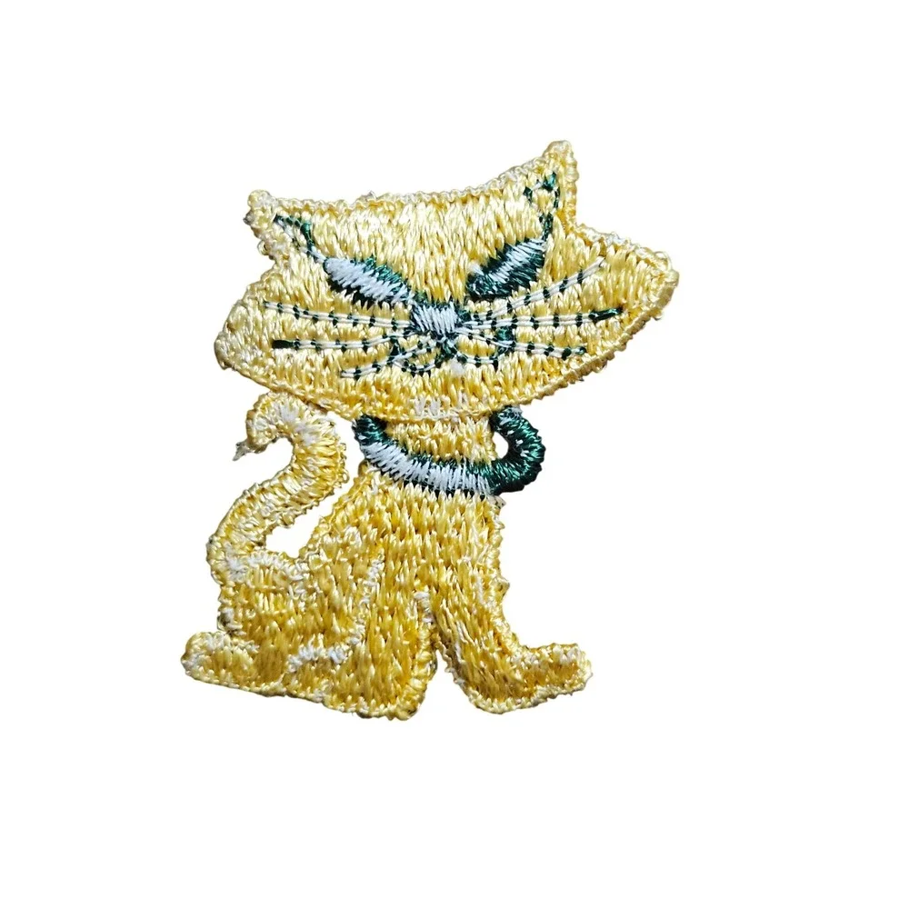 Vintage Yellow Cat Embroidered Patch Green Eyes Collar Sew On Applique MCM Style
